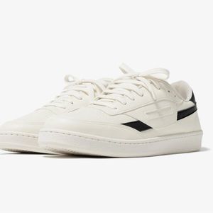 Oliver Cabell Vegan 481 | Noir